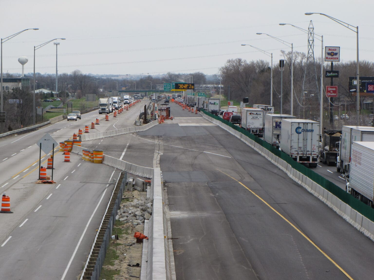 Jane Addams Memorial Tollway (i-90) Reconstruction 